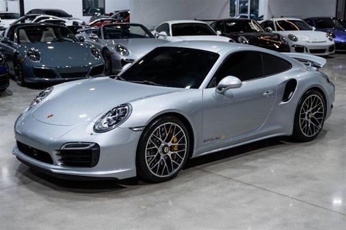 Rhodium Silver Metallic 2014 Porsche 911 Turbo S