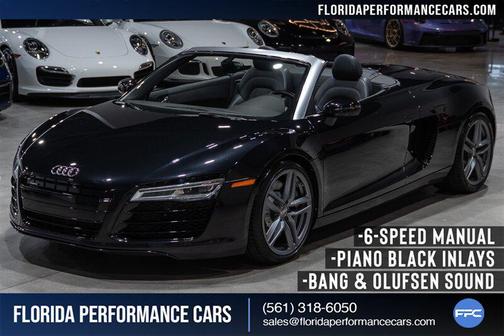 Phantom Black Pearl Effect 2014 Audi R8 4.2 Spyder quattro