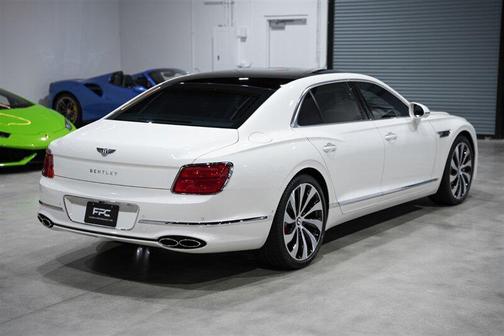 2022 Bentley Flying Spur V8