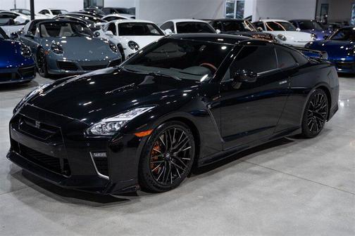 Jet Black Pearl 2021 Nissan GT-R Premium Dual-clutch 6-Speed Transmission