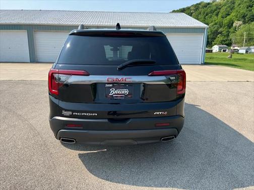 2023 GMC Acadia AWD AT4