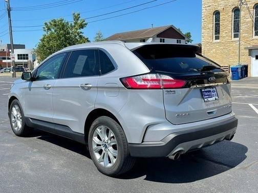 Photo 2 of 21 of 2019 Ford Edge Titanium