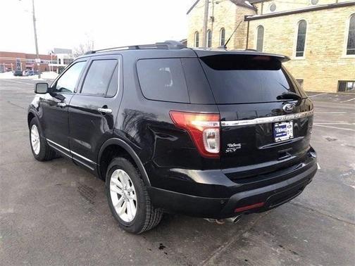 Photo 3 of 22 of 2014 Ford Explorer XLT