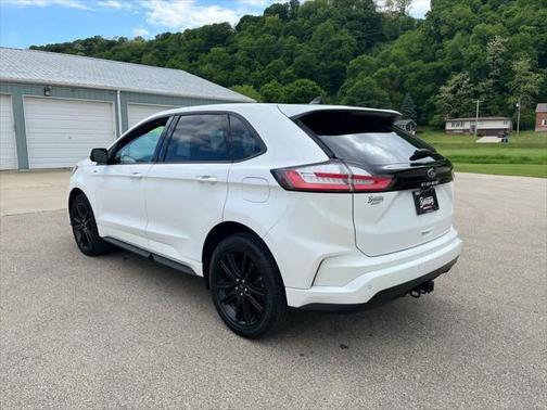 2022 Ford Edge ST Line