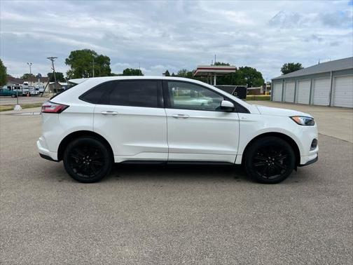 2022 Ford Edge ST Line