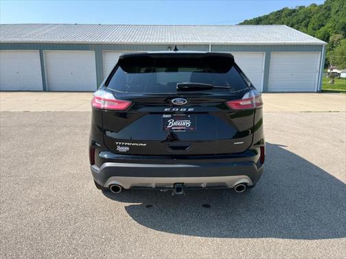 2021 Ford Edge Titanium
