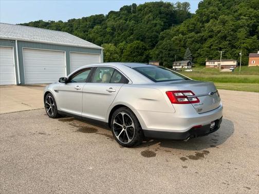 2015 Ford Taurus SEL