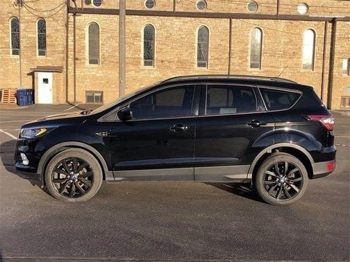 Photo 2 of 22 of 2018 Ford Escape SEL