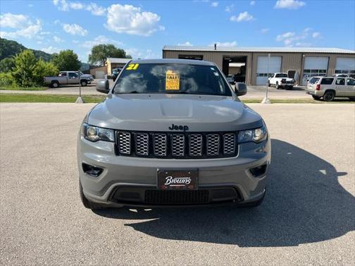 2021 Jeep Grand Cherokee Laredo
