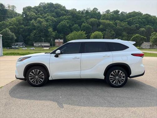 2021 Toyota Highlander Platinum