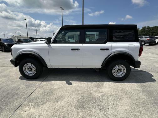 2025 Ford Bronco BASE 4 DOOR 4X4