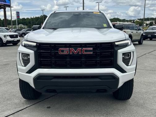 Summit White 2024 GMC Canyon Elevation