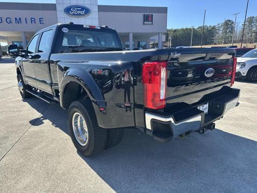 AGATE BLACK 2024 Ford F-350 XL