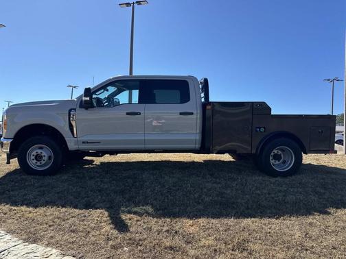 2025 Ford F-350 XLT