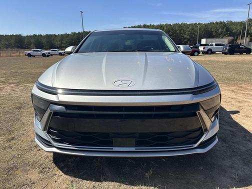 2024 Hyundai SONATA Hybrid SE
