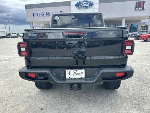 Black Clearcoat 2022 Jeep Gladiator High Altitude 4x4
