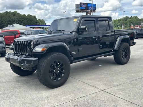 Black Clearcoat 2022 Jeep Gladiator High Altitude 4x4