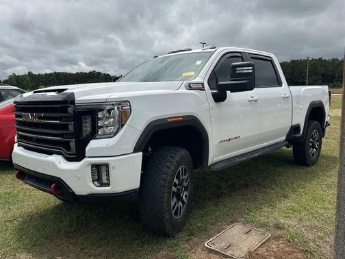 Summit White 2022 GMC Sierra 2500 AT4
