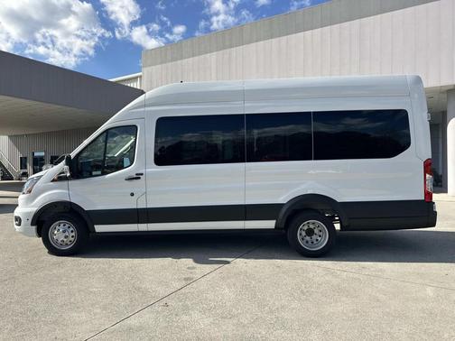 2025 Ford Transit-350 XLT