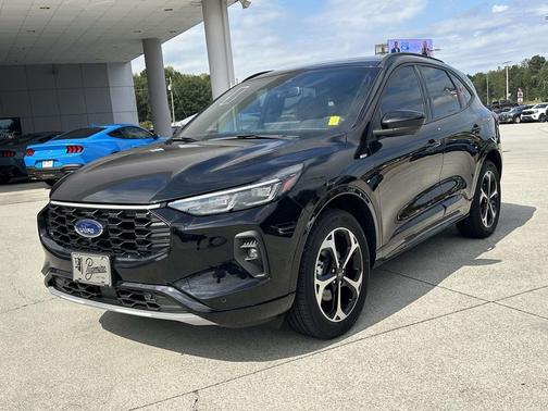2024 Ford Escape ST-Line Elite