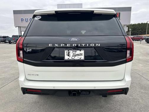 2026 Ford Expedition Active