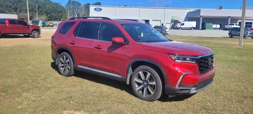 2025 Honda Pilot Touring 8-Passenger