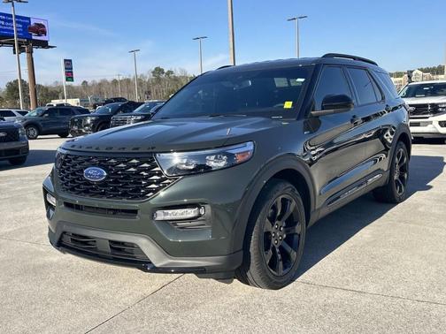 2024 Ford Explorer ST-Line