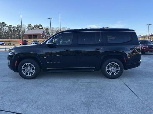 2023 Jeep Wagoneer Series I 4x4