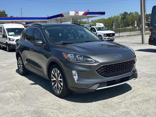 2020 Ford Escape Titanium