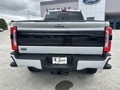 AVALANCHE 2026 Ford F-250 Platinum