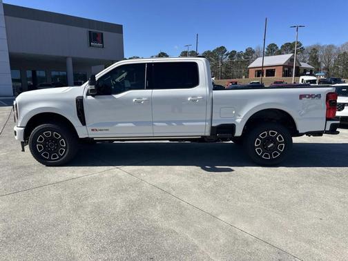 STAR WHITE 2026 Ford F-250 Platinum