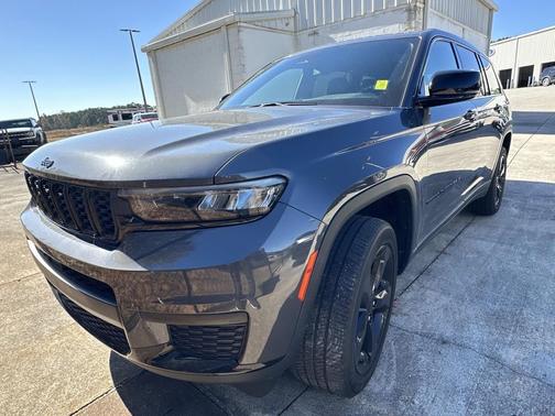 2022 Jeep Grand Cherokee L Altitude