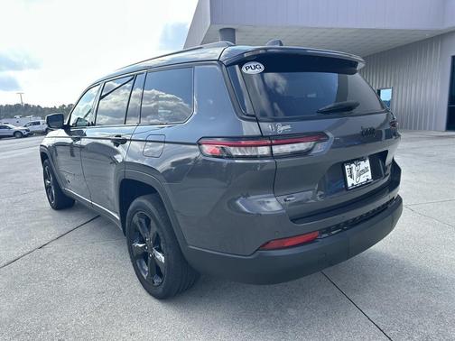 2022 Jeep Grand Cherokee L Altitude