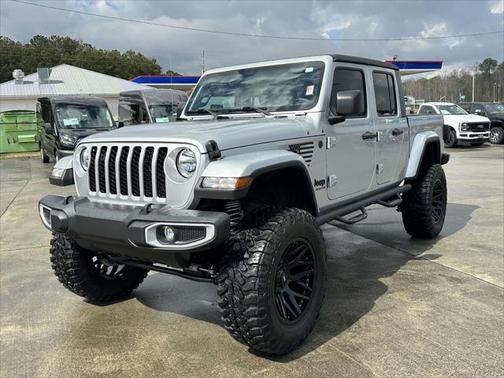 2022 Jeep Gladiator Sport S