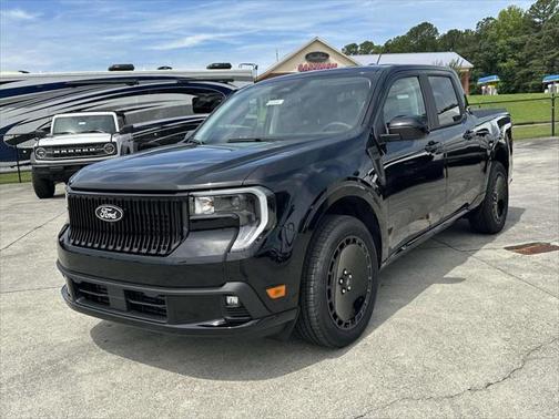 2025 Ford Maverick Lobo Standard