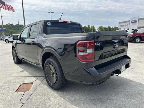 2025 Ford Maverick Lobo Standard