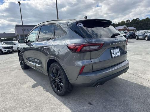 2026 Ford Escape ST-Line Elite
