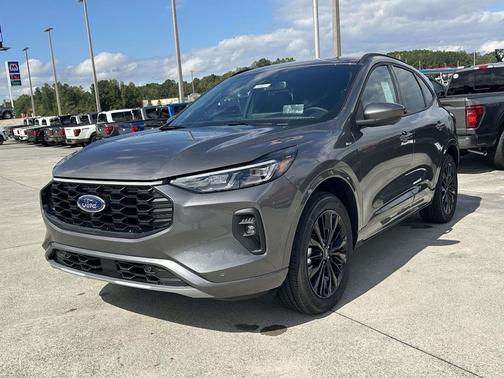 2026 Ford Escape ST-Line Elite