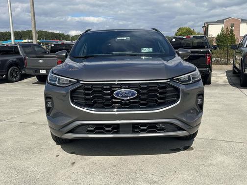 2026 Ford Escape ST-Line Elite