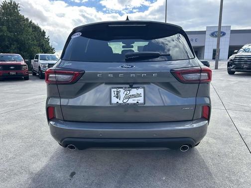 2026 Ford Escape ST-Line Elite