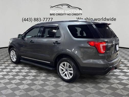 Gray 2018 Ford Explorer XLT