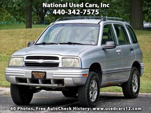2002 Chevrolet Tracker 4-Door Hardtop 4WD