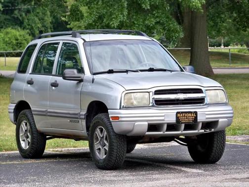 2002 Chevrolet Tracker 4-Door Hardtop 4WD