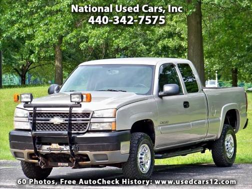 2005 Chevrolet Silverado 2500 LS H/D Extended Cab