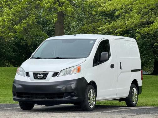 Fresh Powder 2013 Nissan NV200 S