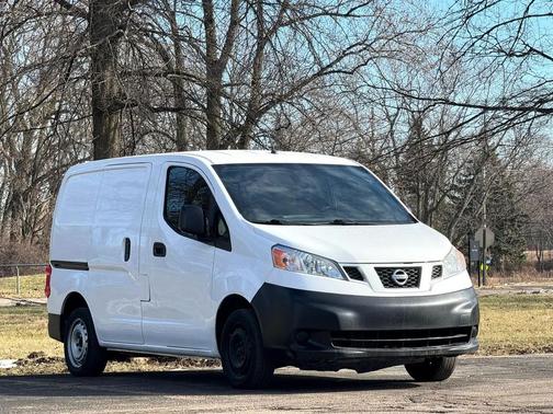 Fresh Powder 2013 Nissan NV200 S