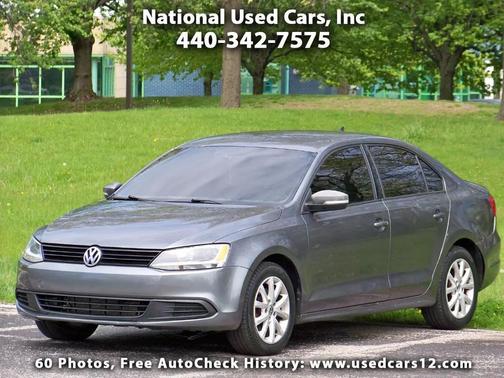 Gray 2012 Volkswagen Jetta SE