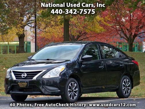 Super Black 2019 Nissan Versa 1.6 S