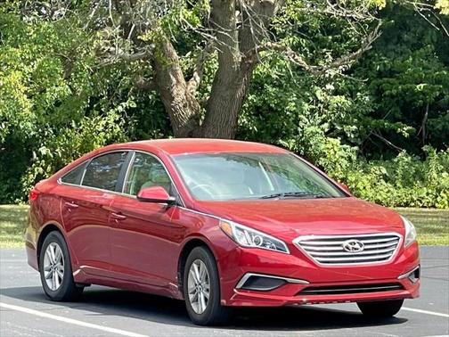 2016 Hyundai SONATA SE