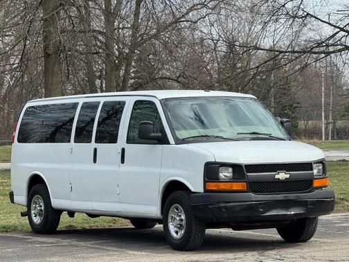 2010 Chevrolet Express 3500 LS
